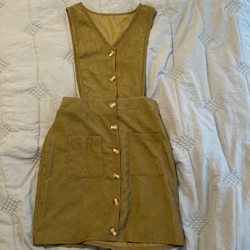 SHEIN green corduroy button front dress. Perfect condition, never worn, Ribbed